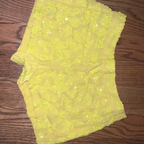 French Connection sequin shorts- like new, size 4 - Picture 6 of 8